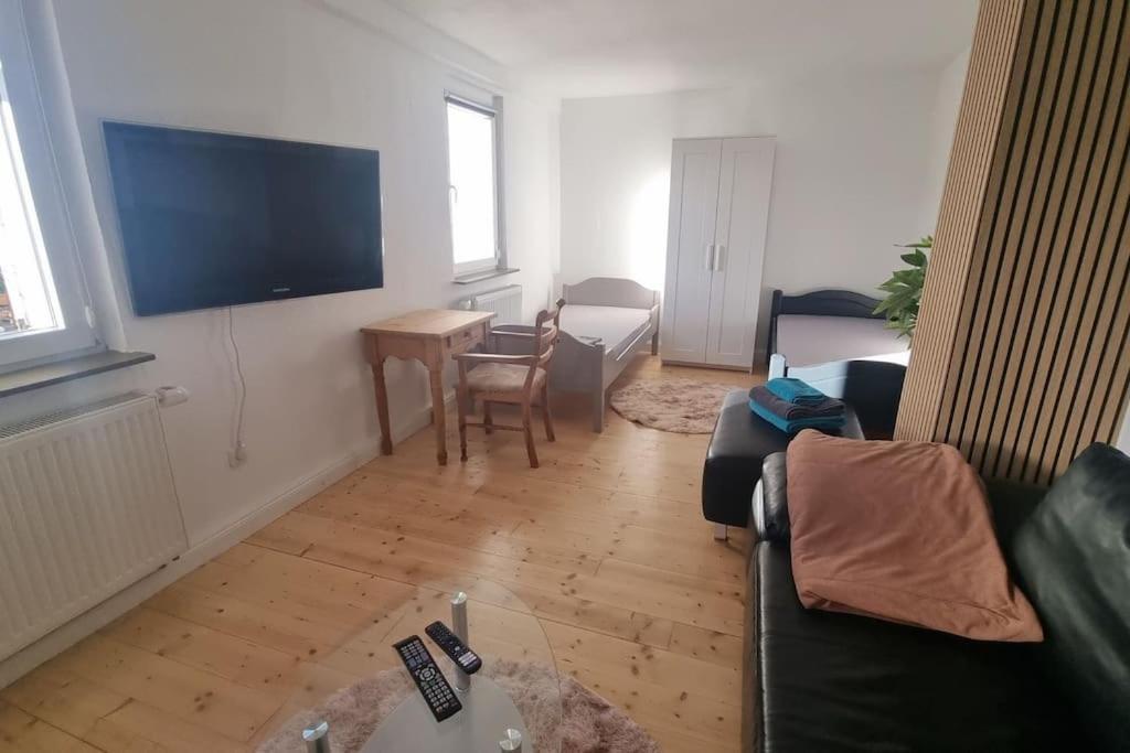 Wohnen In Niederweimar Zwischen Marburg Und Giessen Apartment Luaran gambar