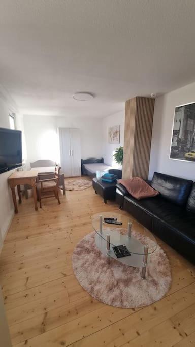 Wohnen In Niederweimar Zwischen Marburg Und Giessen Apartment Luaran gambar
