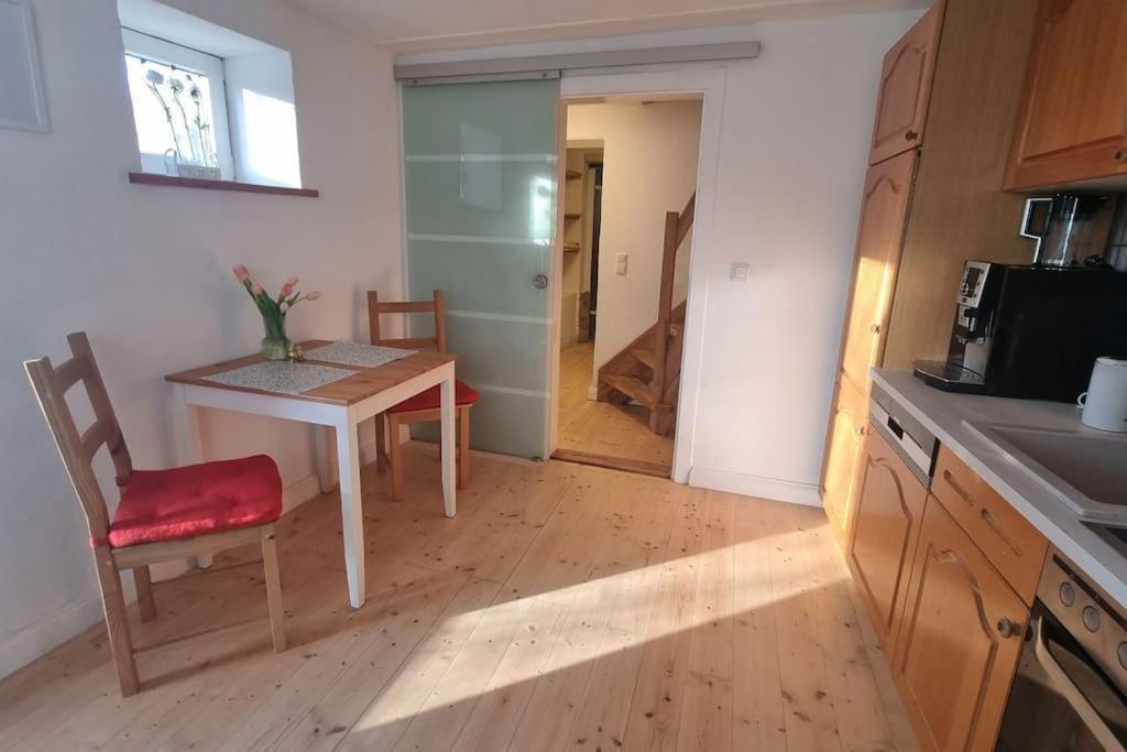 Wohnen In Niederweimar Zwischen Marburg Und Giessen Apartment Luaran gambar